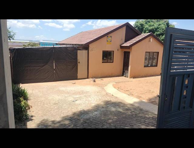 3 BEDROOM HOUSE FOR SALE IN MARLBORO GARDENS